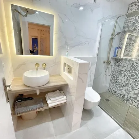 Luna Ensuites Centro Malaga Exterior photo