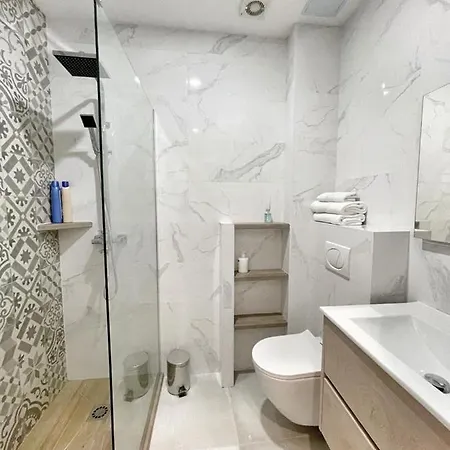 Luna Ensuites Centro Malaga Exterior photo