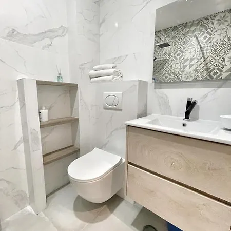 Luna Ensuites Centro Malaga Exterior photo