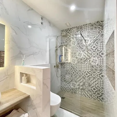 Luna Ensuites Centro Malaga Exterior photo